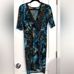 MSK pho wrap dress short sleeves in Animal/Reptile Print size PL